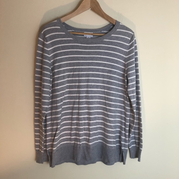 Old Navy Sweaters - Old navy silver and white sweater